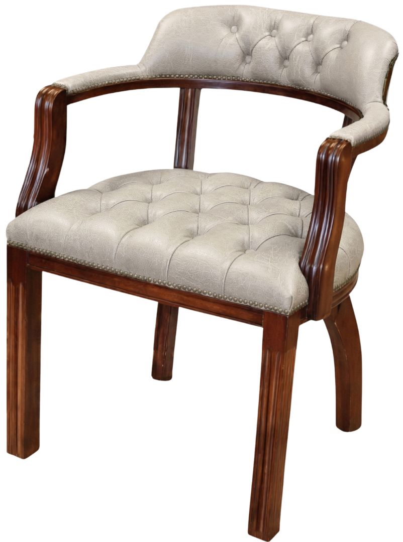 The Court Chair Stand